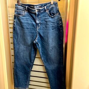 American Eagle Capris - great condition.